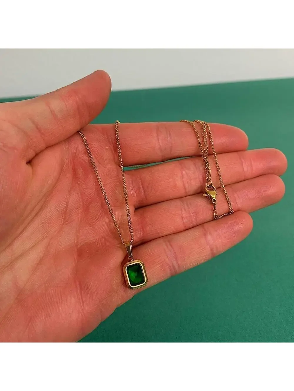 Classy Gold Chain Green jewel pendant necklace. Chain is unisex. Stainless